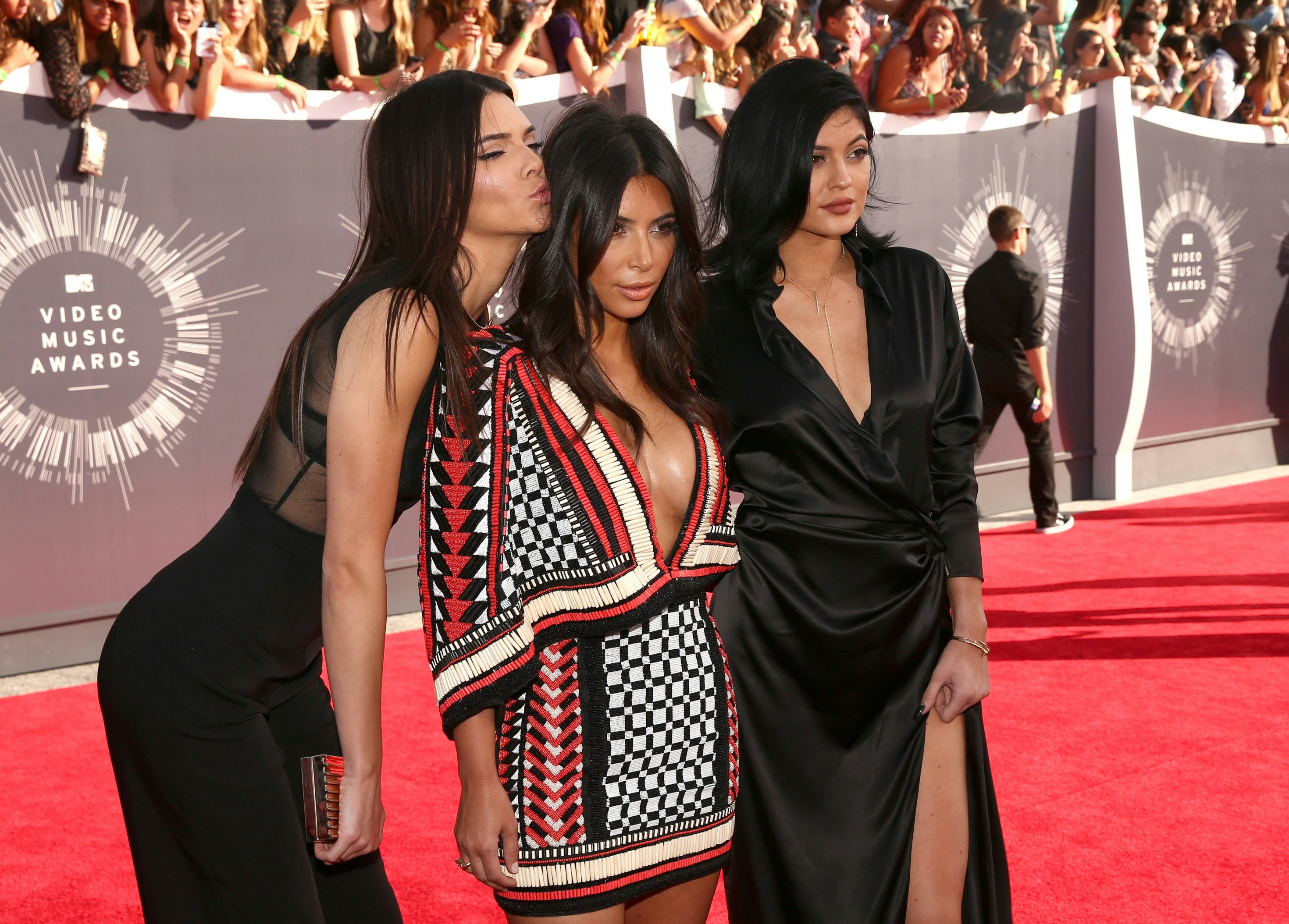 Kim & Khloé Show Skin, Kris & Kourtney Dress Alike in the Hamptons