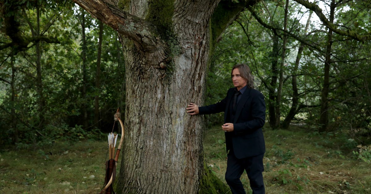 'Once Upon A Time' Season 5 Needs To Make Rumple A Hero, But Is He ...