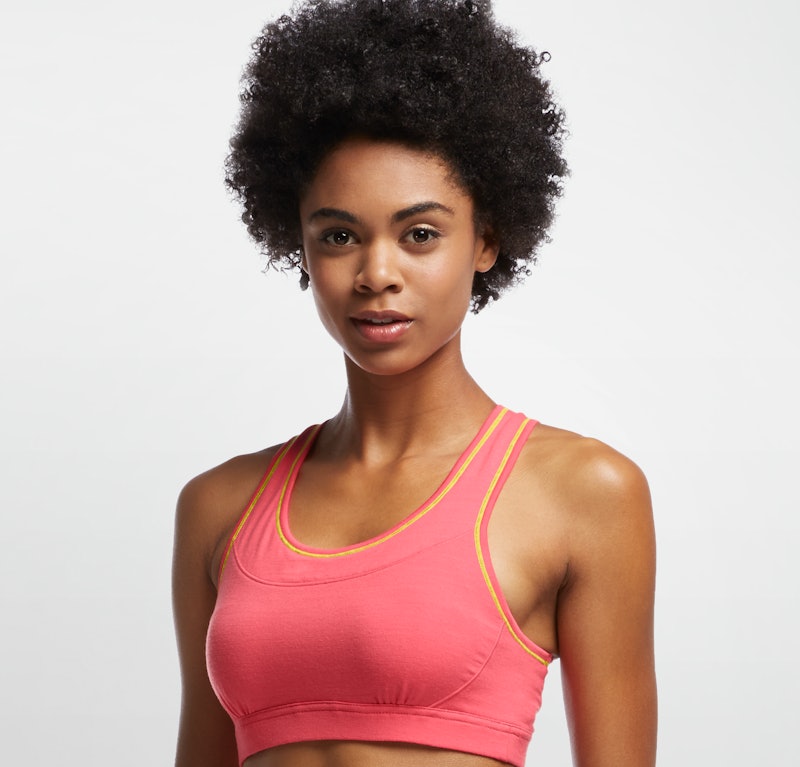 15 Warmest Sports Bras For Running In The Cold So Your Ladies Can Stay Warm