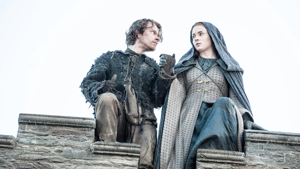 Theon Helps Sansa Escape On Game Of Thrones So Reek May