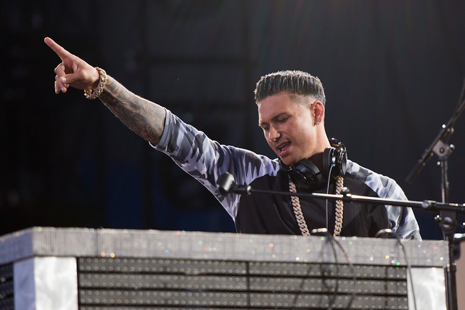 Does Pauly D Have a Girlfriend? The 'Jersey Shore' Star Might Need a ...