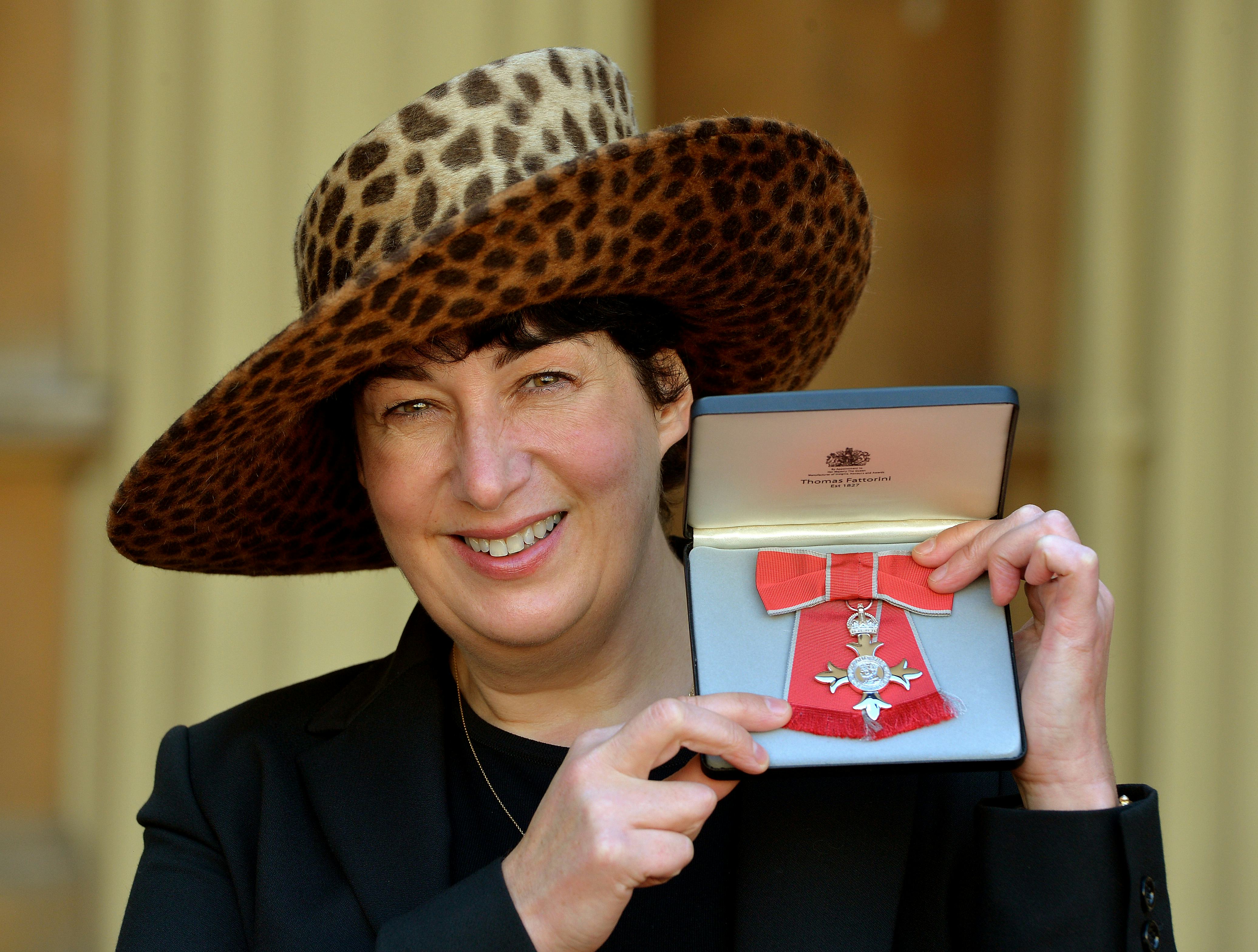joanne harris different class review joanne harris different class review