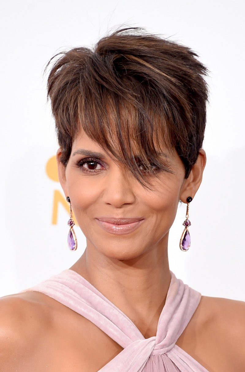 Halle Berry Shares Her Secret Lipstick Trick And It's Actually Kind of ...