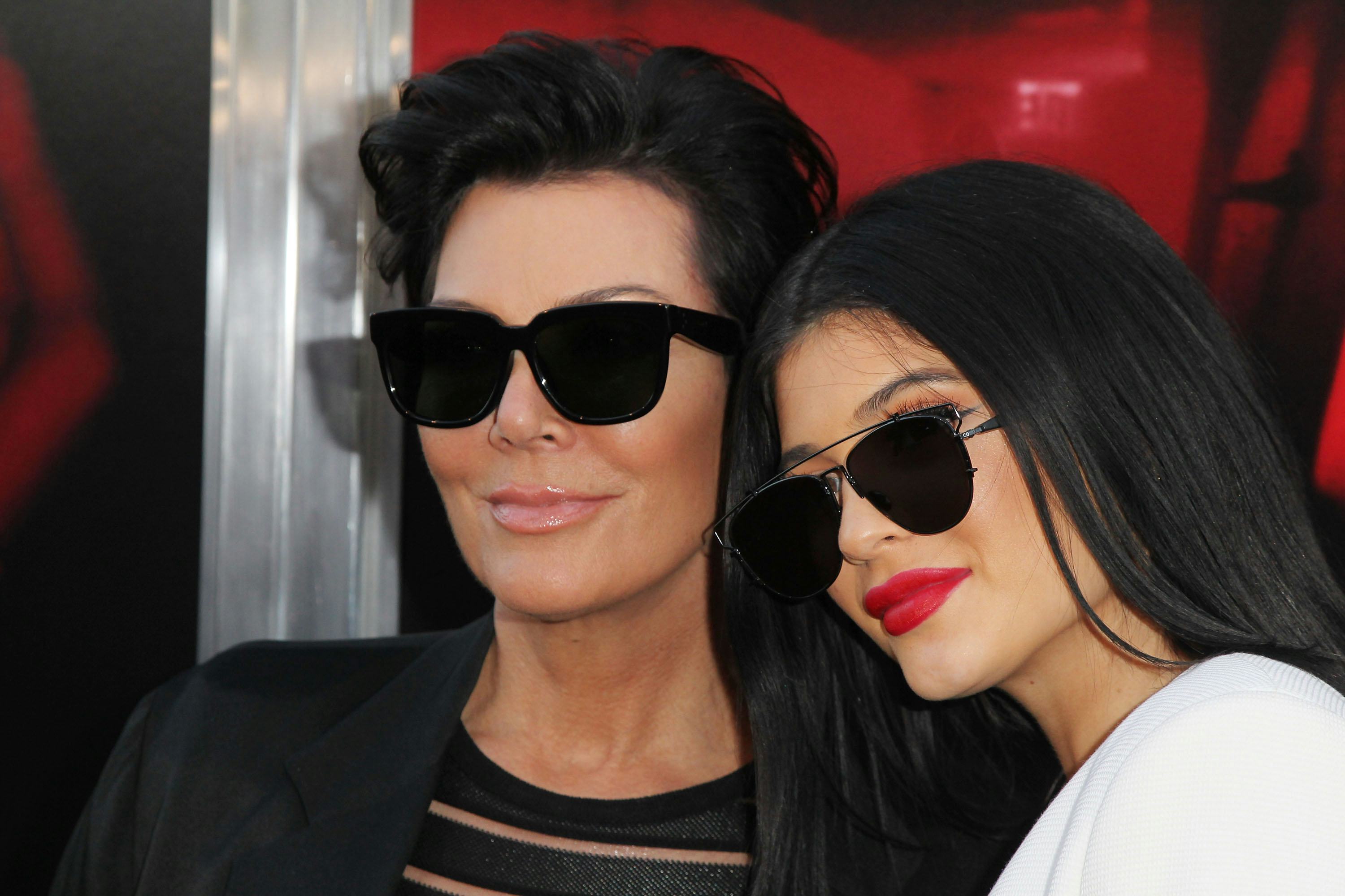 Kylie Jenner With Short Hair Would Look A Whole Lot Like Mom Kris