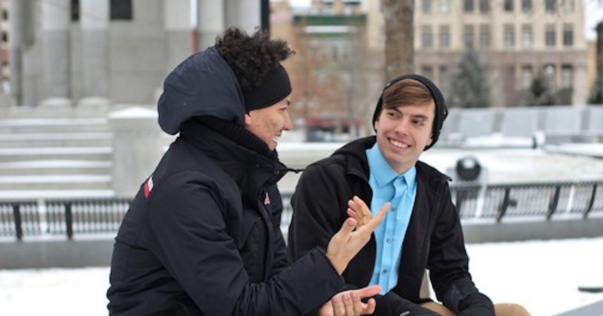 11 Ways To Be More Engaging In Your Conversations & Make More Friends