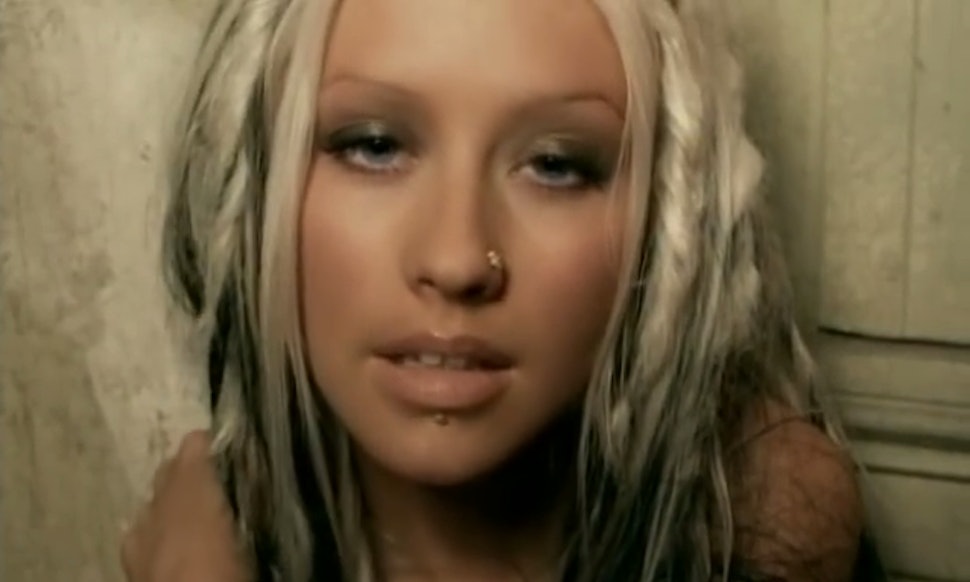 8 Things In Christina Aguilera's "Beautiful" Music Video