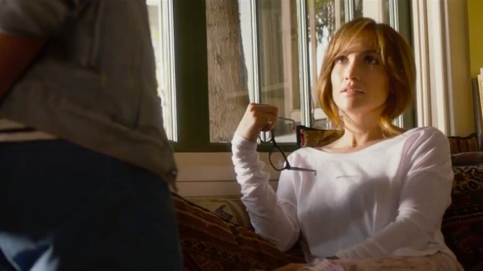 Jennifer Lopez Sleeps With A Teenager In First Boy Next Door
