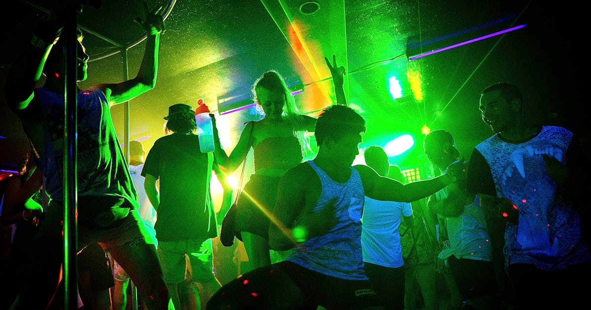 What Does It Mean To Get Lit The Answers To Your Slang Questions Aren T As Obvious As They Seem What Does It Mean To Get Lit The Answers To Your Slang Questions Aren T As Obvious As They Seem