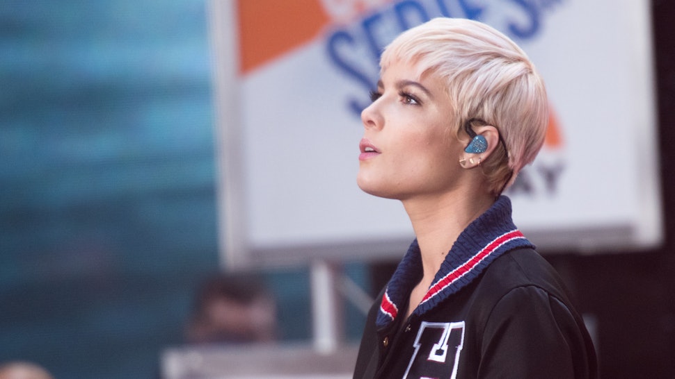 Halsey Shaves Her Head Because Justin Bieber S Bff Doesn T Care