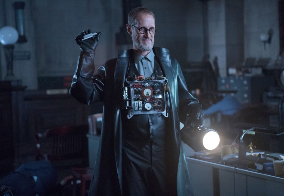 Who Is The Electrocutioner In DC Comics? Jack Gruber's 'Gotham' Alter Ego  Has A Very Different Background