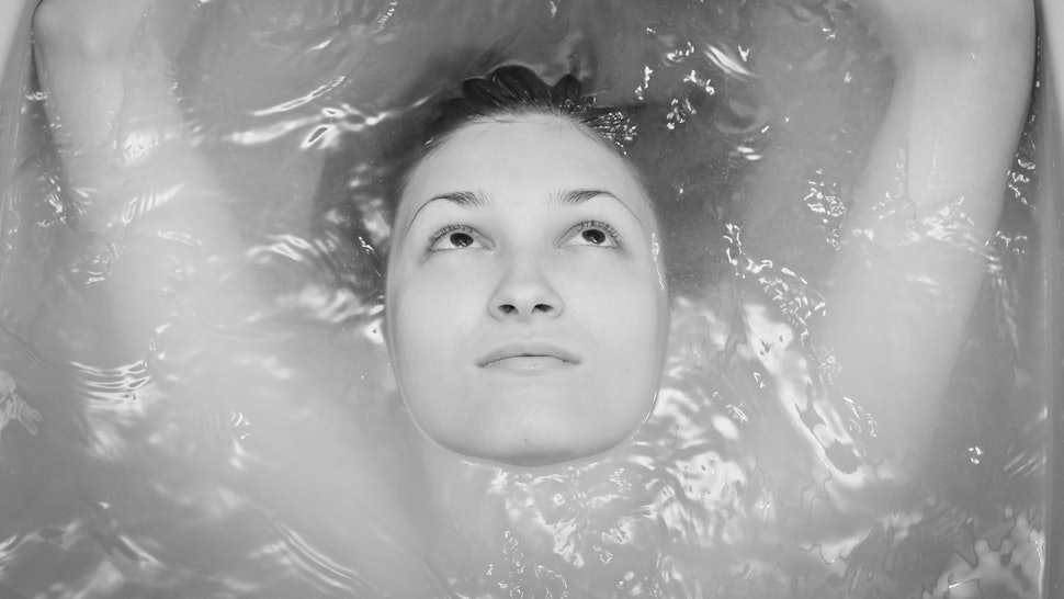 6 Health Benefits Of Taking Baths