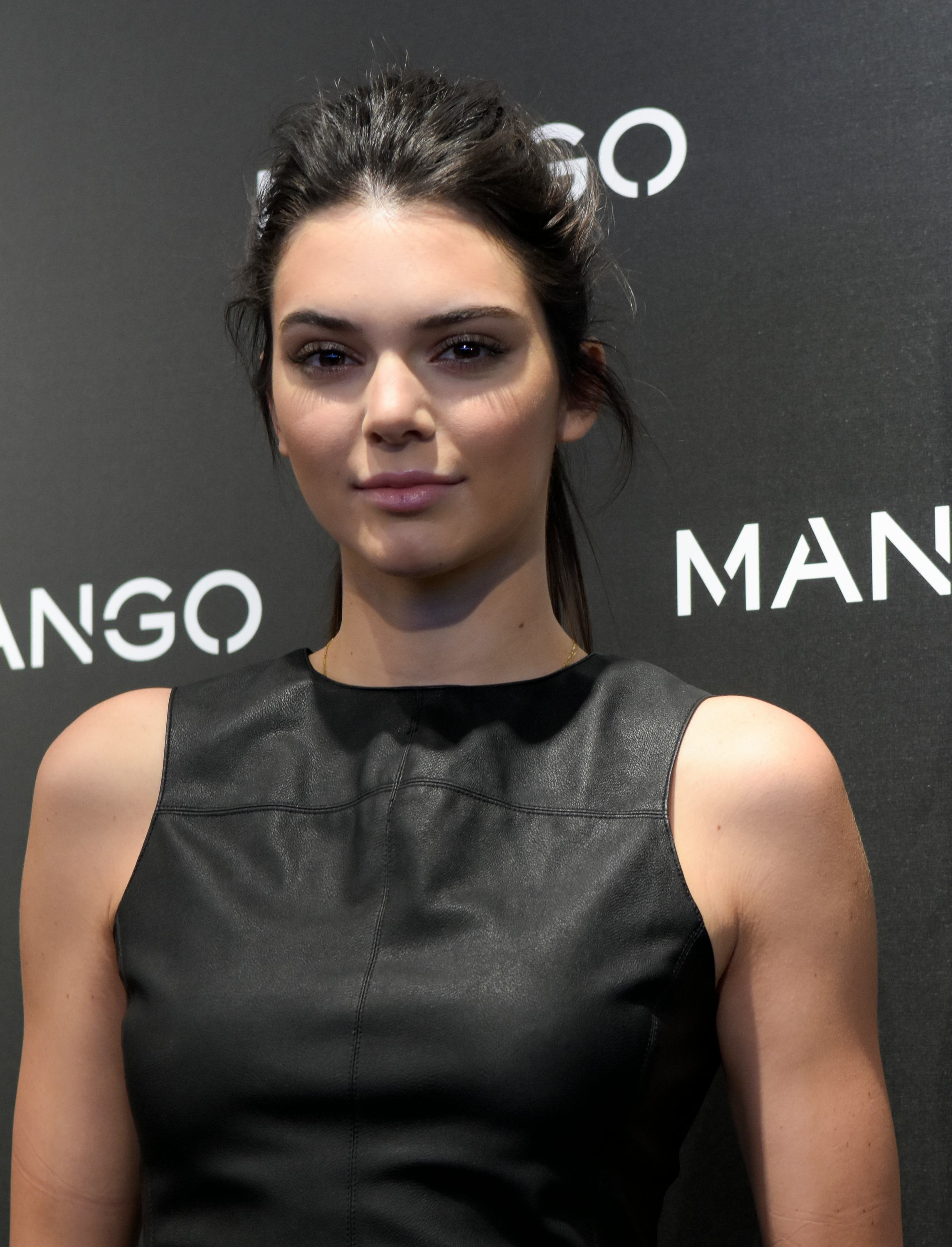 Kendall Jenner's Nighttime Skin Care Tips Are So Relatable Yet Effective