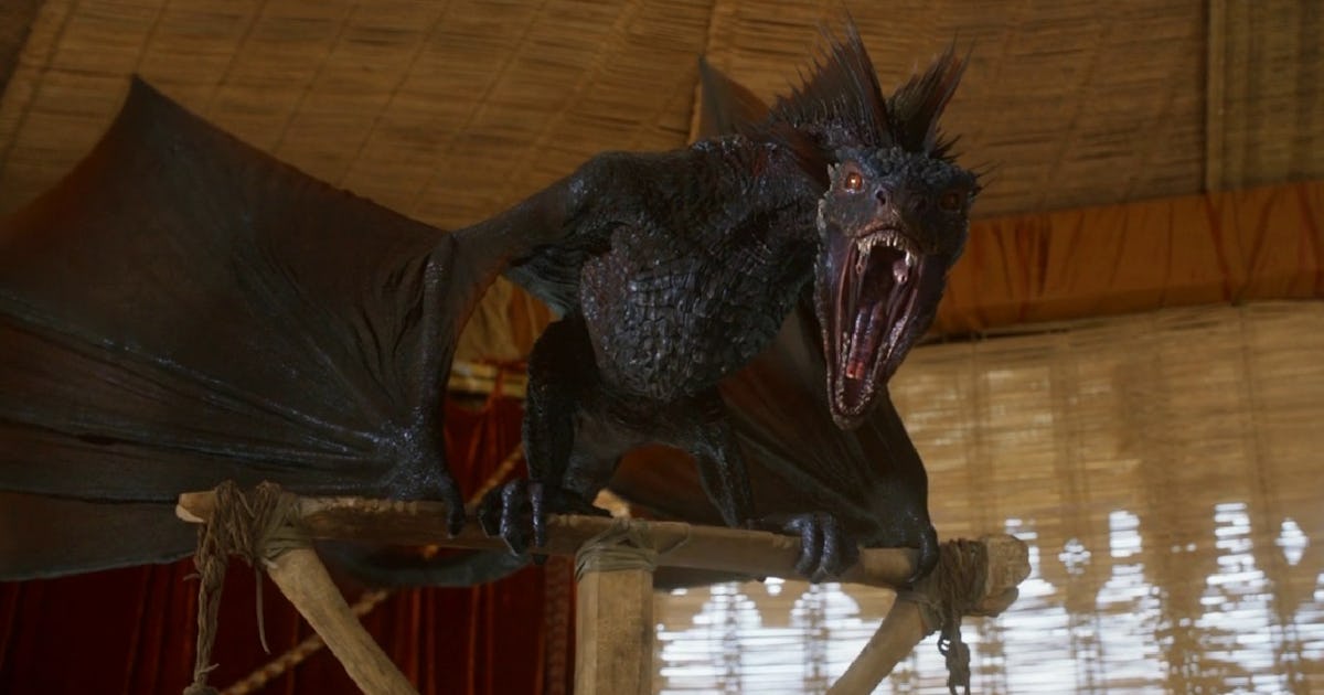 game of thrones chair gif   12 game of thrones chair gif   5