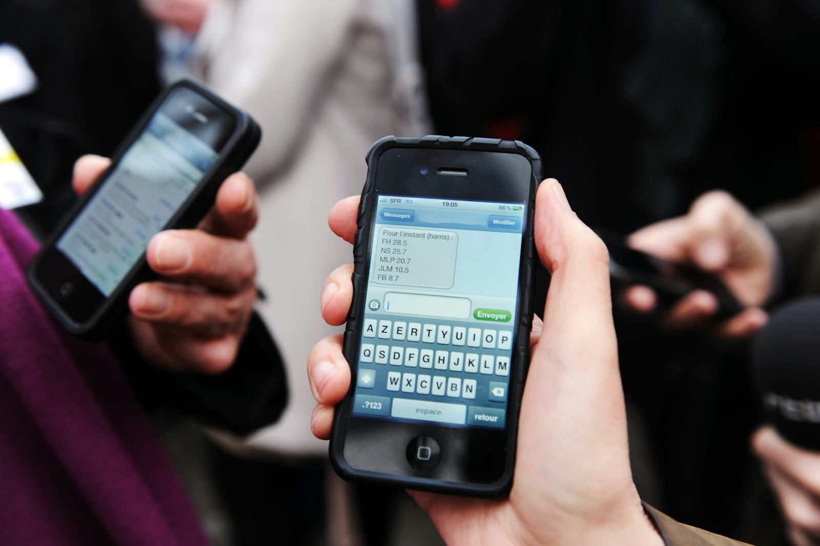 Can You Remove Someone From A Group Chat? On iMessage It's Way Easier