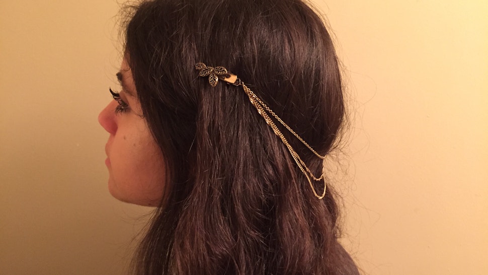13 Ways To Wear Hair Accessories Like You Never Have Before Photos