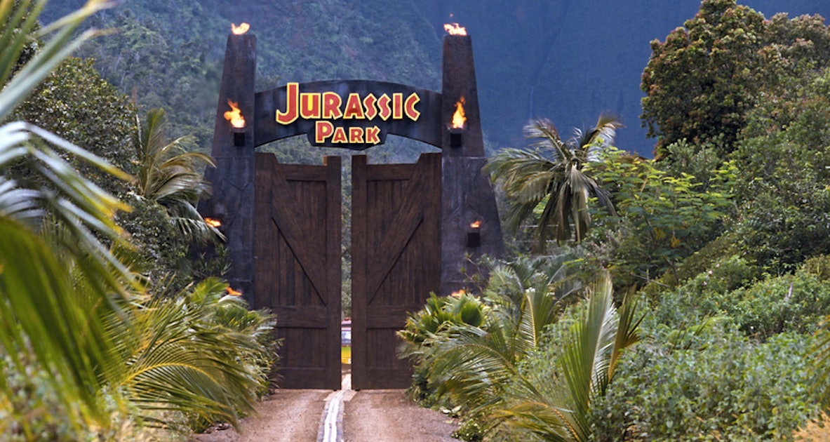 22 Jurassic Park References In Jurassic World That Ll Make You Warm Fuzzy And Totally Terrified All Over Again - annoying jurassic park roblox ids