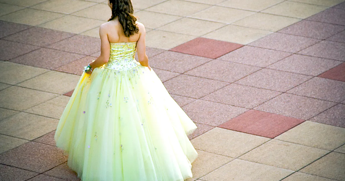 Your Ultimate Prom Accessories Guide For Every Single Style Of Gown