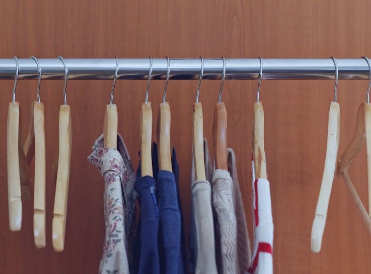How To Clean Out Your Closet With 5 Weird Hacks That Will