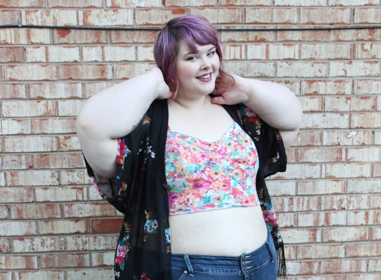 56 Photos Of Plus Size Individuals With Small Boobs Because Fat 5536