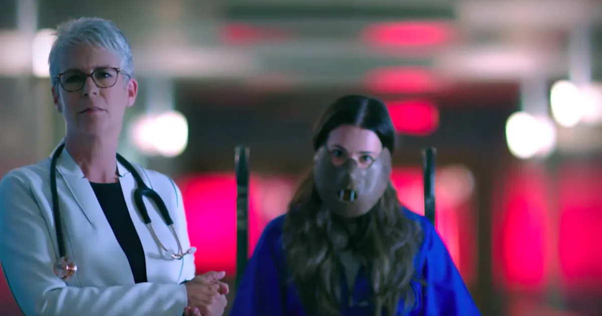 The 'Scream Queens' Season 2 Promo Hints The Red Devil Killer Isn't