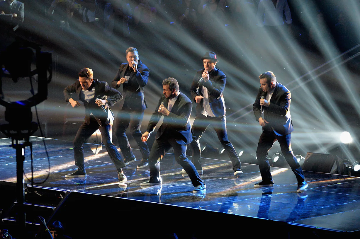 Nsync Performance Outfits 11 NSYNC Photos In Chronological Order That Capture Every Hair Changing ...