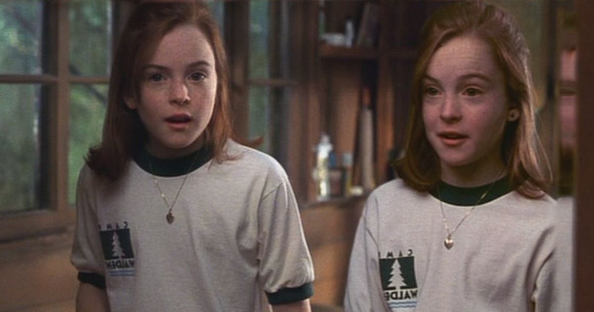 Lindsay Lohan Visits 'The Parent Trap' House & Makes Us All Long For A