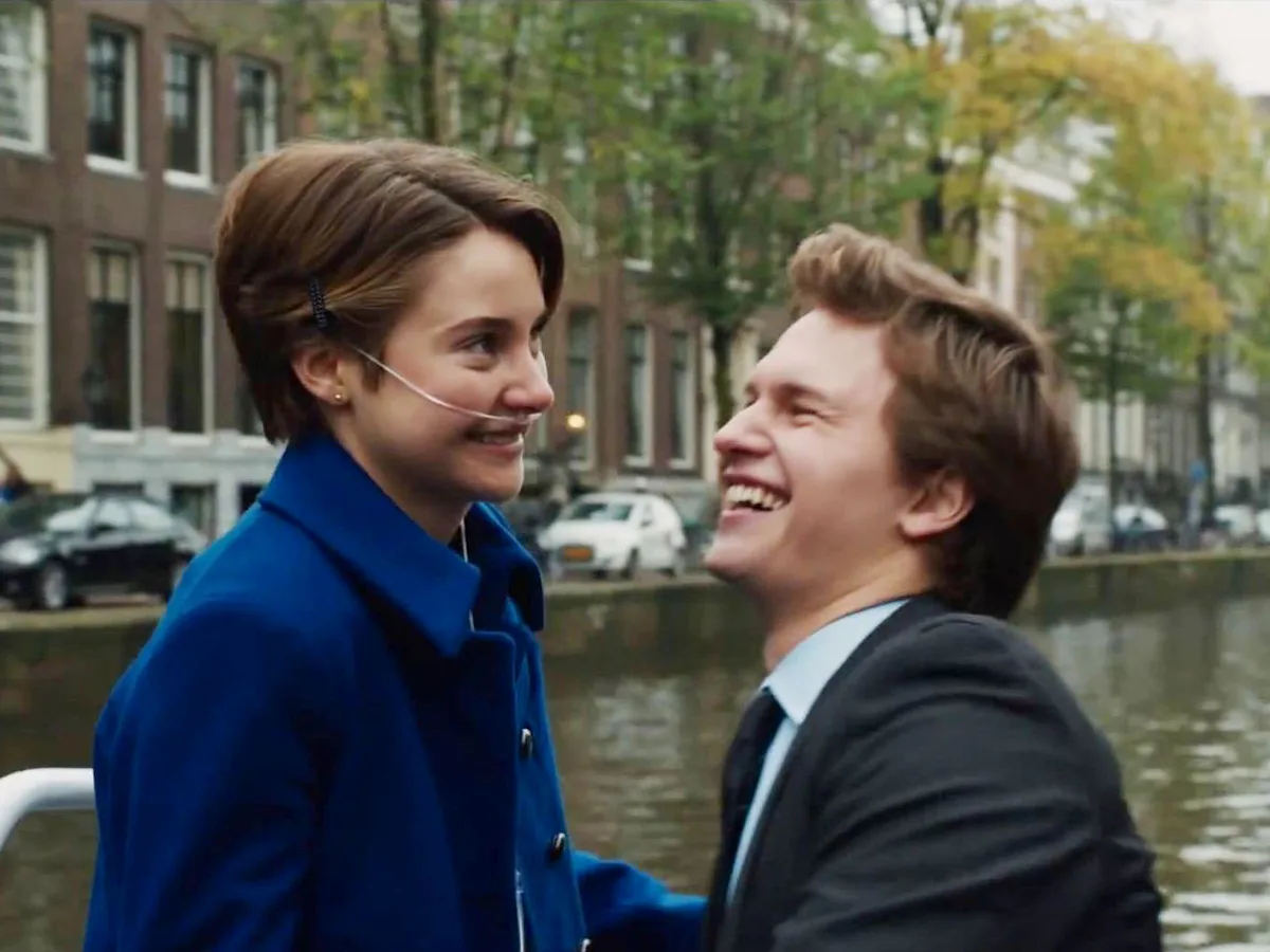 blue dress from the fault in our stars The Fault in Our Stars: Hazel's blue striped dress