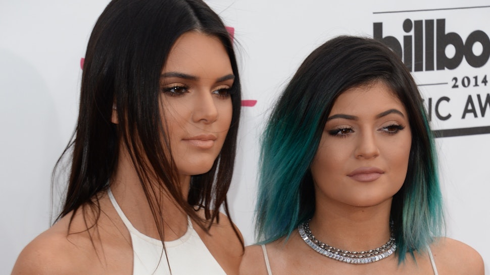 Kendall Kylie Jenner Are Booed At The Billboard Music