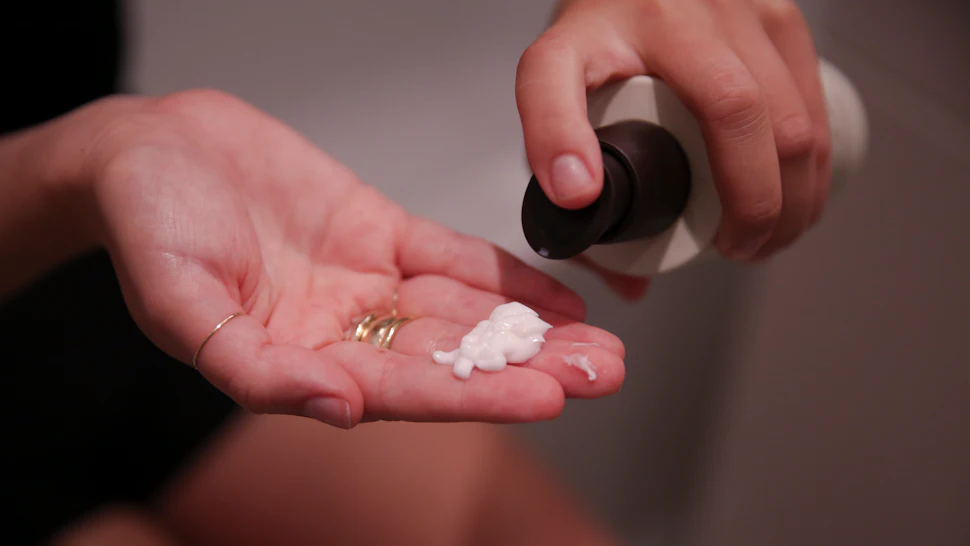 Use Lotion How Often You Should You Use Lotion, According To Science — PHOTOS