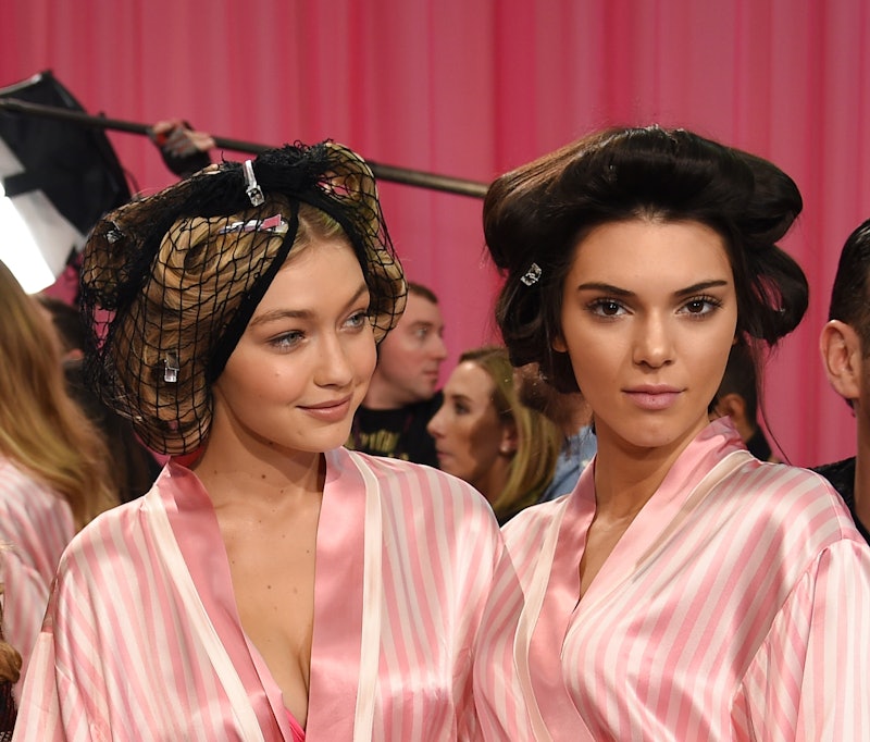 How Did Gigi Hadid & Kendall Jenner Meet? They Went From Runway Buddies To  Bffs