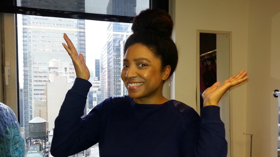 3 Natural Curly Hair Messy Buns That Won T Break A Single Strand