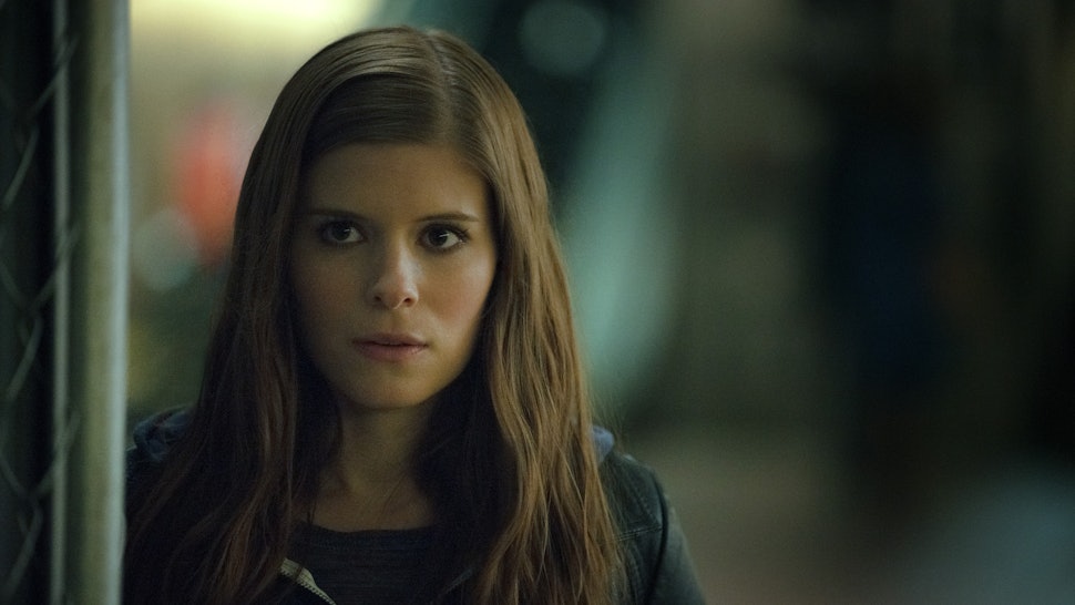 What Happened To Zoe Barnes On House Of Cards Kate Mara S Train