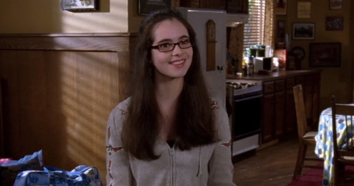 In Defense Of 'Gilmore Girls' April Nardini