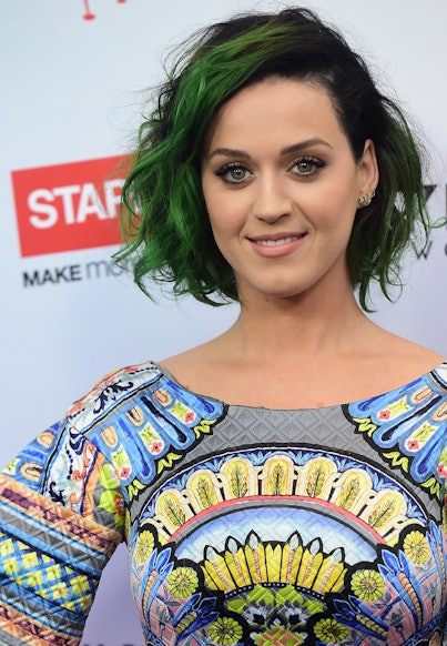 10 Celebrities Who Have Rocked Blue, Green, and Pink Hair - wide 9