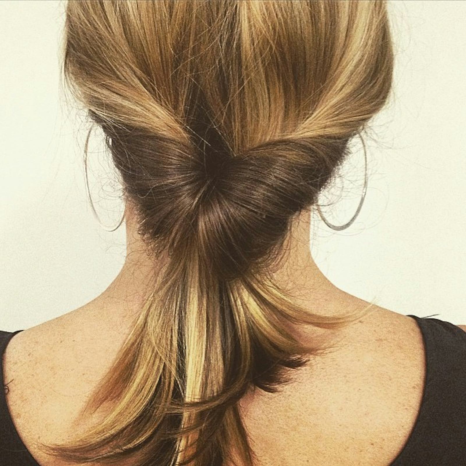 An Ode To Topsy Tail Ponytails, The Most '90s Hair Invention That Ever