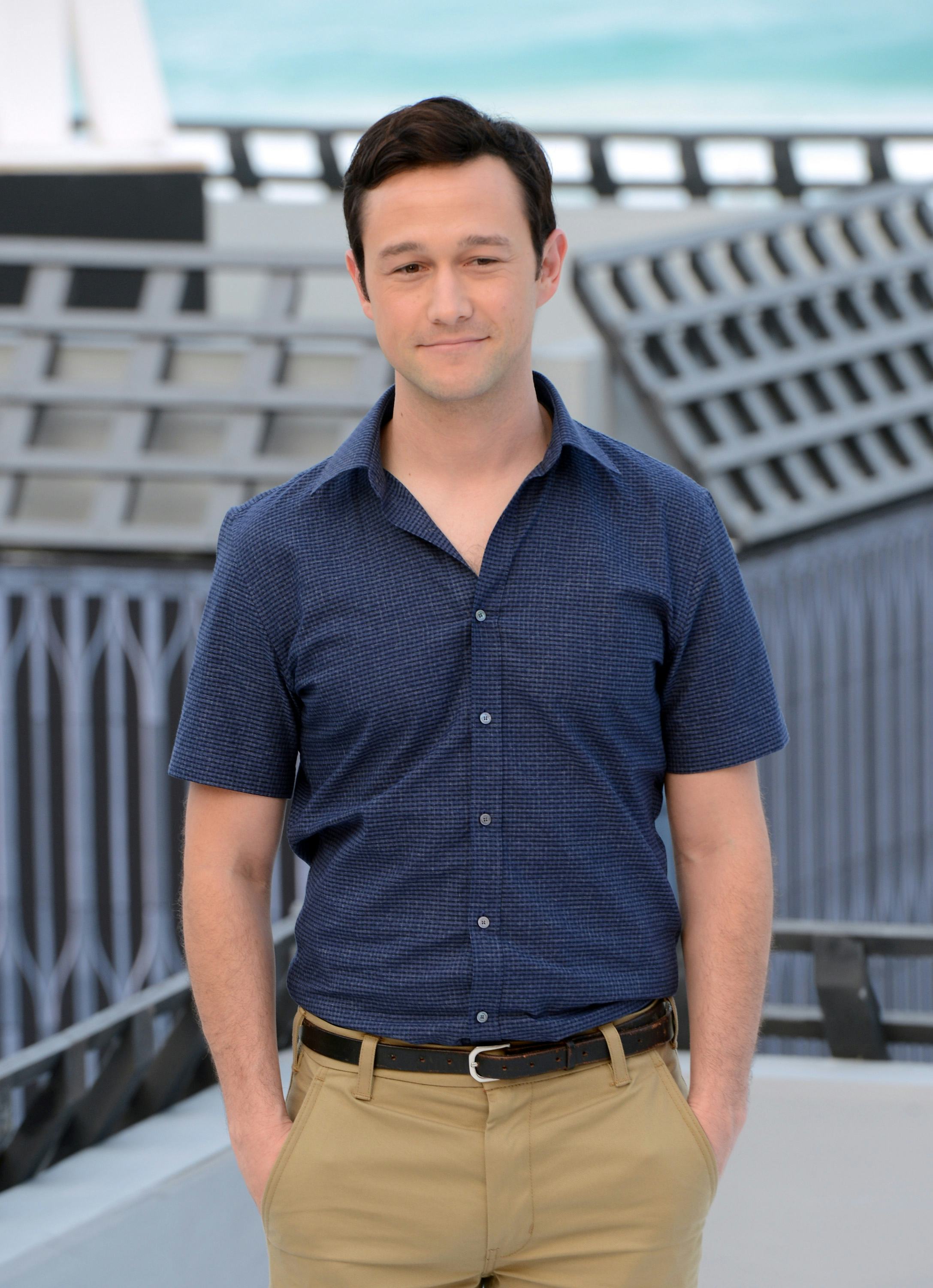 View Joseph Gordon-Levitt Wife Pics Pics