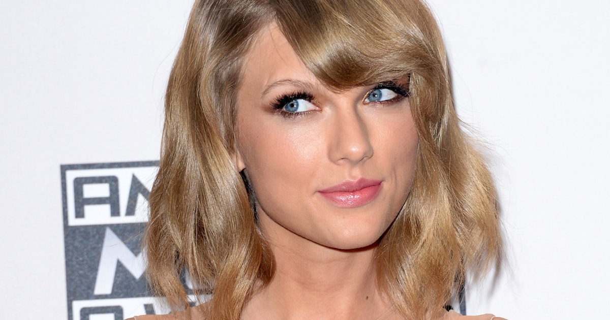 Taylor Swift Reveals Belly Button & Sadly There Is No Massive Meredith ...