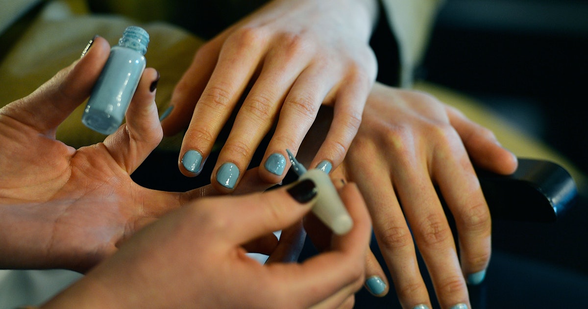 The Best Ways To Remove Nail Polish With Or Without Remover So