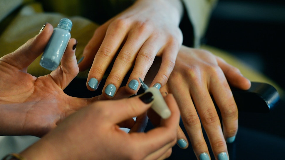 The Best Ways To Remove Nail Polish With Or Without Remover So Don The Best Ways To Remove Nail Polish With Or Without Remover So Don