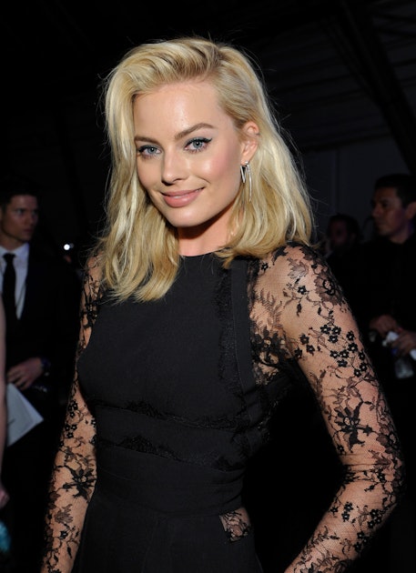 Is Margot Robbie Single Looks Like Shes Been Smitten With Some Behind