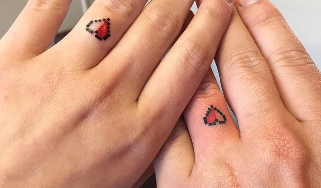 34 Infinity Tattoos Designs For Fingers