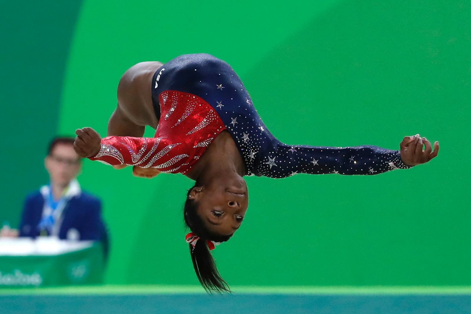 Watch Simone Biles Olympic Debut In Rio As She Appears To Defy Gravity — Video 6555