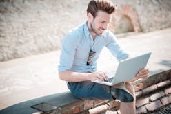 10 Guys' Hilarious Reactions To Our "6 Sex Positions For Smaller