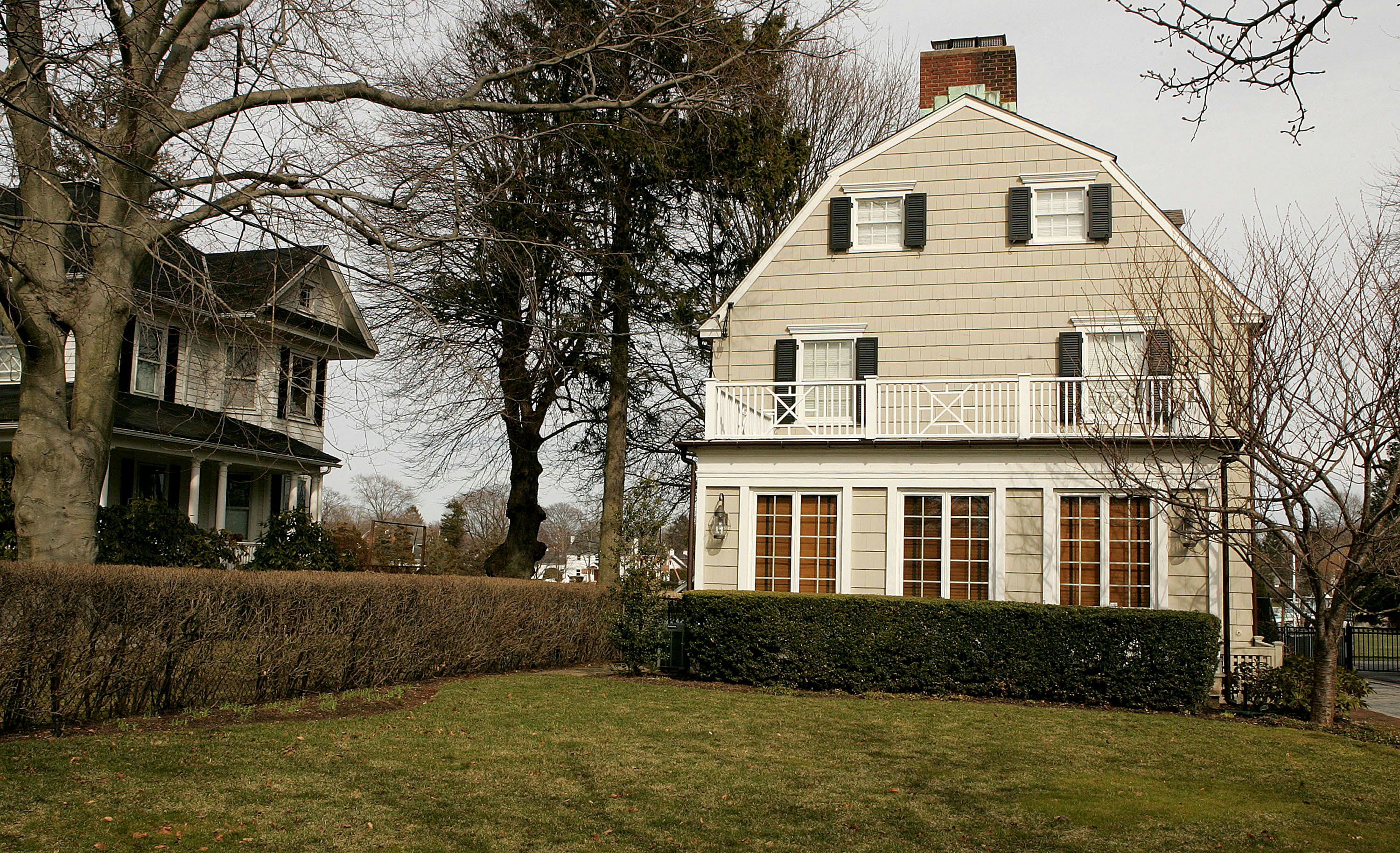 The Amityville Horror House Is Up For Sale   D33e490a 609a 4075 9a43 Bf48daaaa5f7 