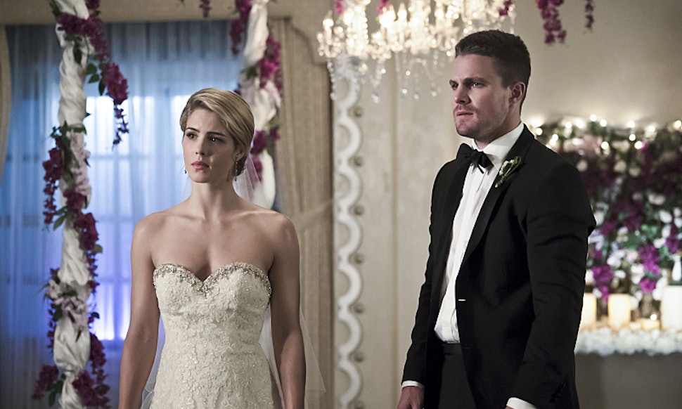 Oliver & Felicity's Wedding Vows On 'Arrow' Will Break Your Olicity