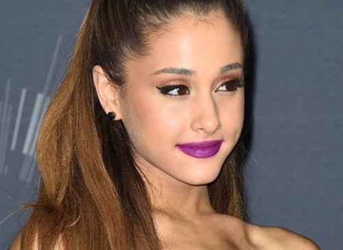 21 Times Ariana Grande S Right Side Was The Unsung Hero Of 2017 21 Times Ariana Grande S Right Side Was