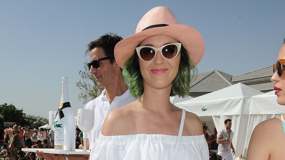 Katy Perry Gets A New Puppy Amp It S Basically A Live Teddy