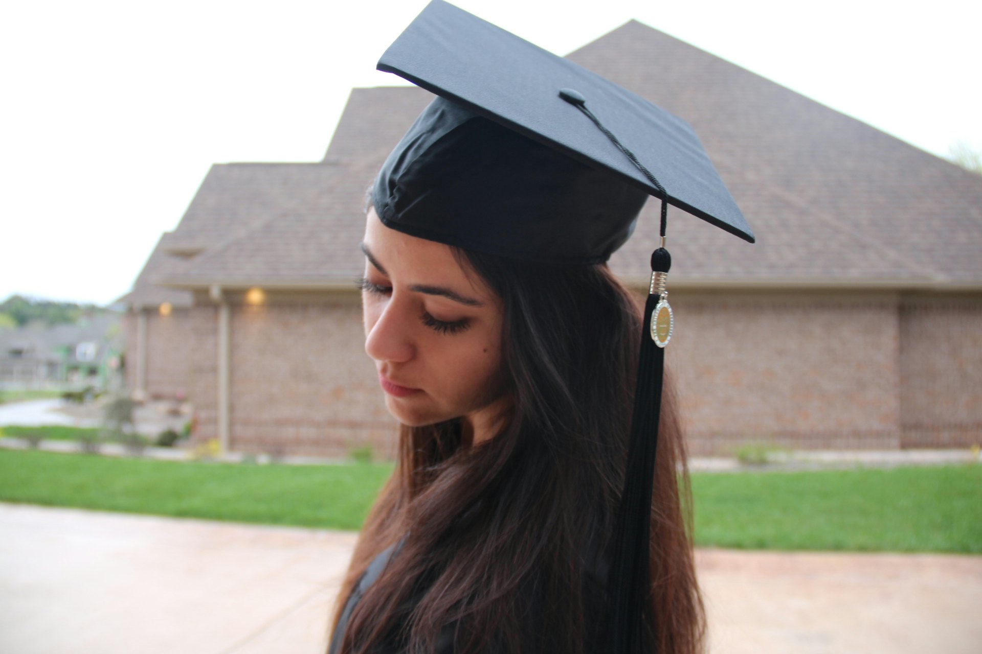 how to make your graduation cap stay on, look good, and not