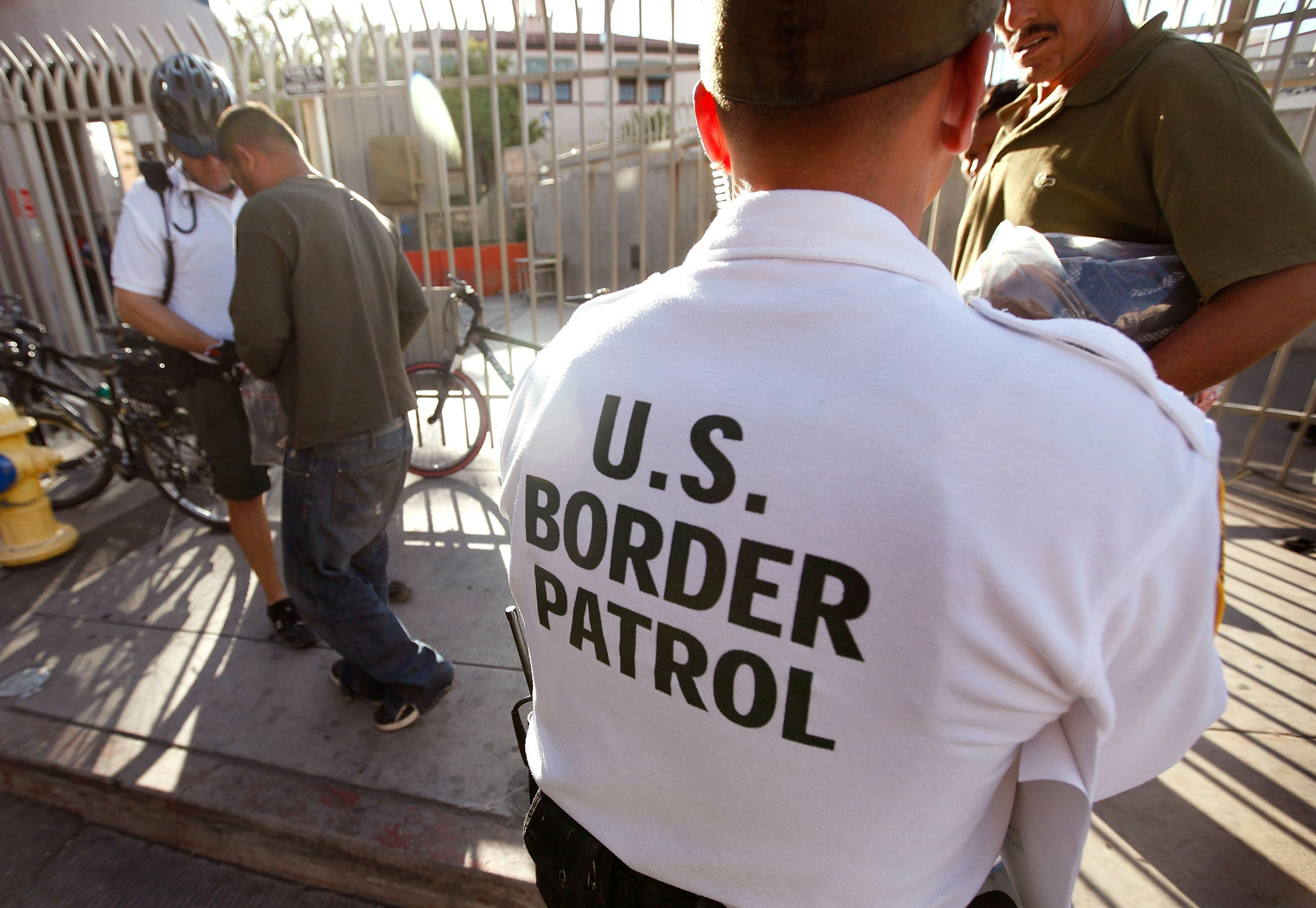 Federal Court Strikes Down Harsh Arizona Immigration Law, Because It ...