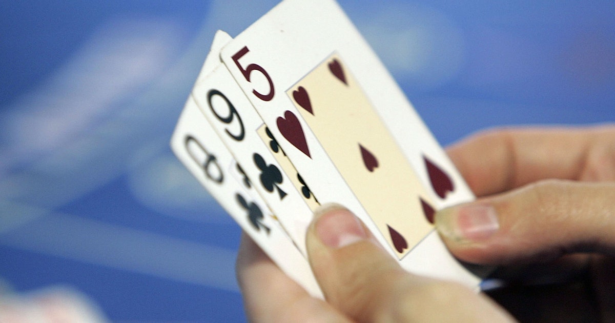 9 Easy Card Tricks That Will Make You Look Like Basically a Wizard — VIDEO